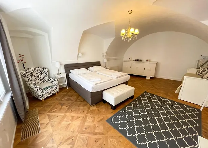 Apartment U Obecniho Dvora - Old Town Prag