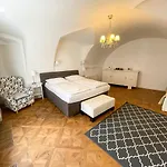Apartamento U Obecního Dvora - Old Town Praga